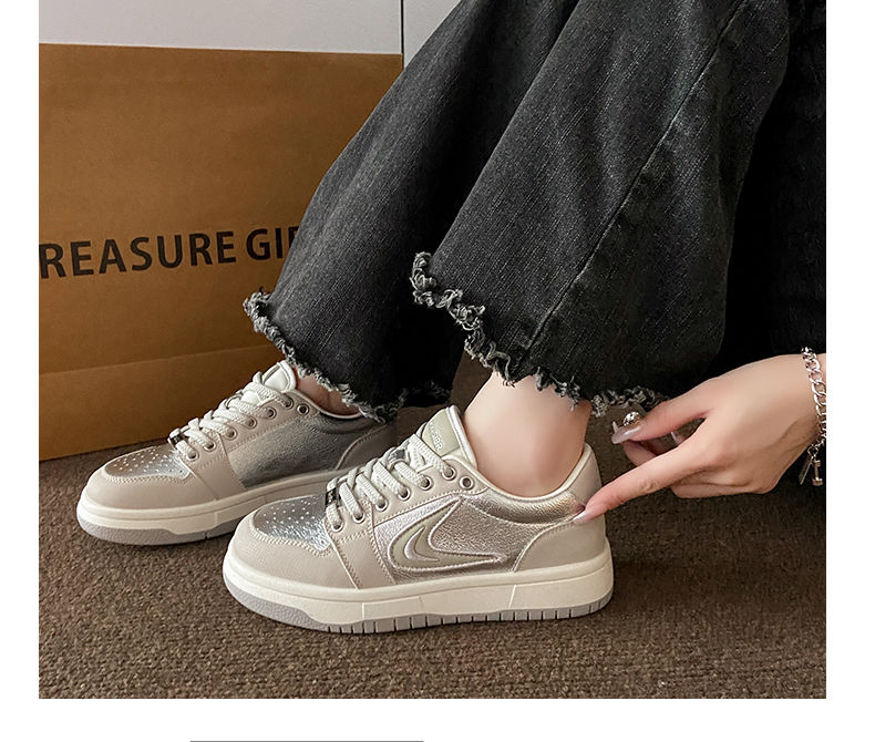 Sophisticated Stripes: Women’s Sneakers with Timeless Striped Designs