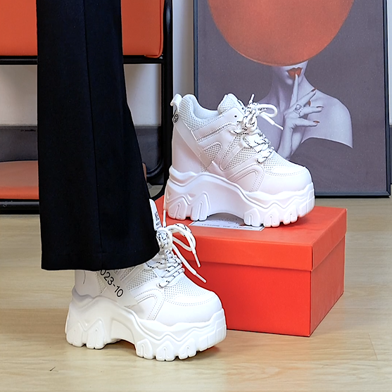 Fashion Trend Essential! Chunky Women's Casual Sports Shoes Now Available!