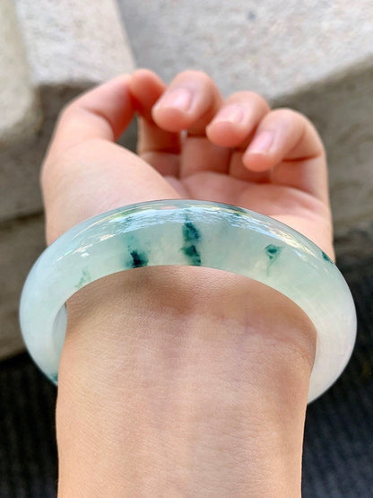 High Ice Natural Jade Bracelet (High Quality)